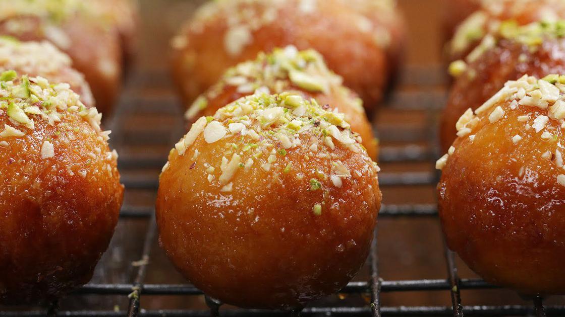 Indian Fried Doughnuts (Gulab Jamun)