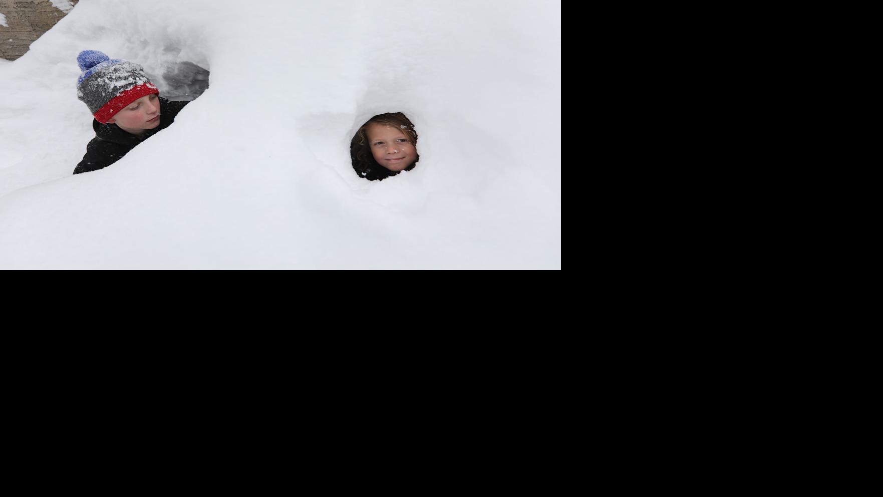 Storm systems leave Flagstaff buried in more than two feet of snow