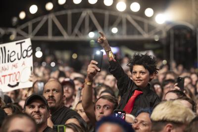 1 -Fans-10.jpg (copy)