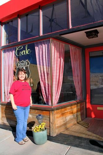 99Things 2022 Flatbed Ford Cafe Partner Sonia Ybarra 2.jpg