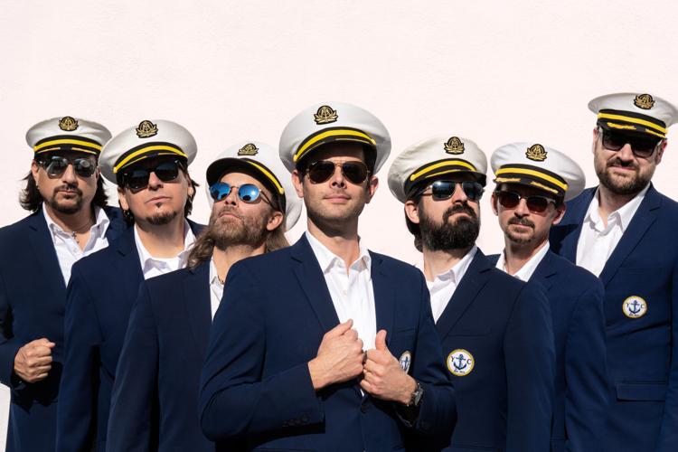Yachtley Crew