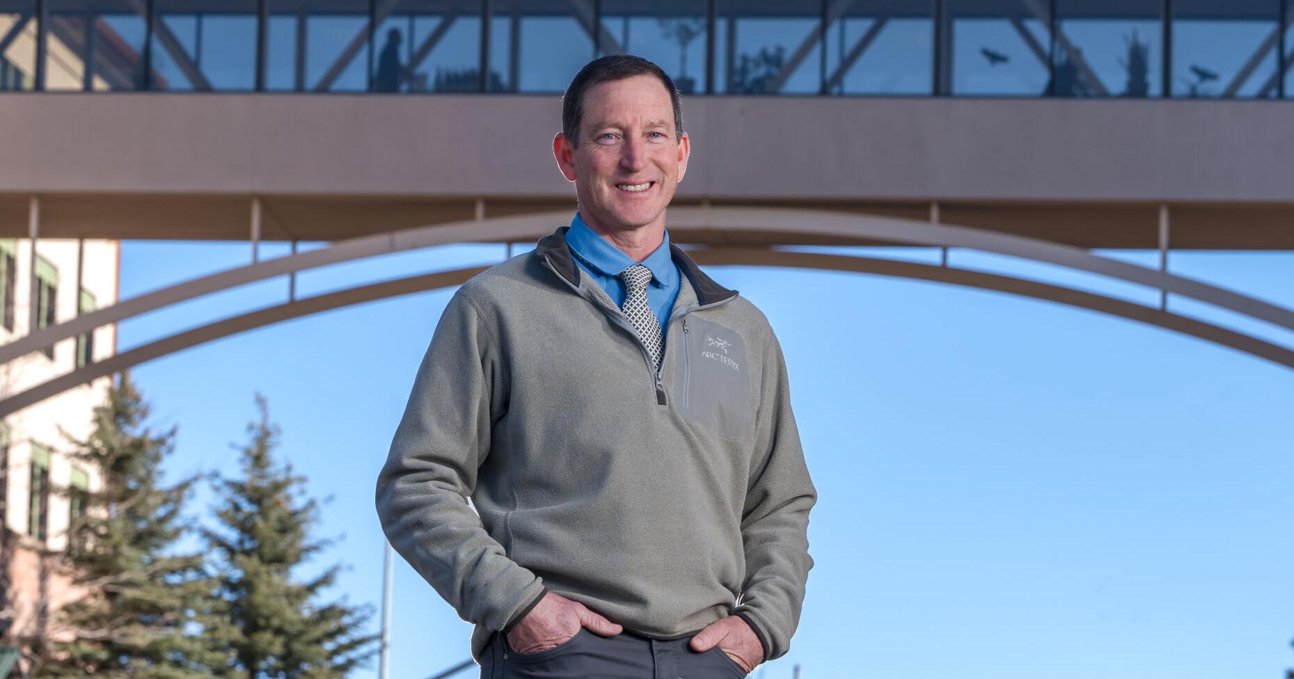 2024 FMC Physician of the Year leading in critical care in both Flagstaff and Verde Valley - Vimarsana News