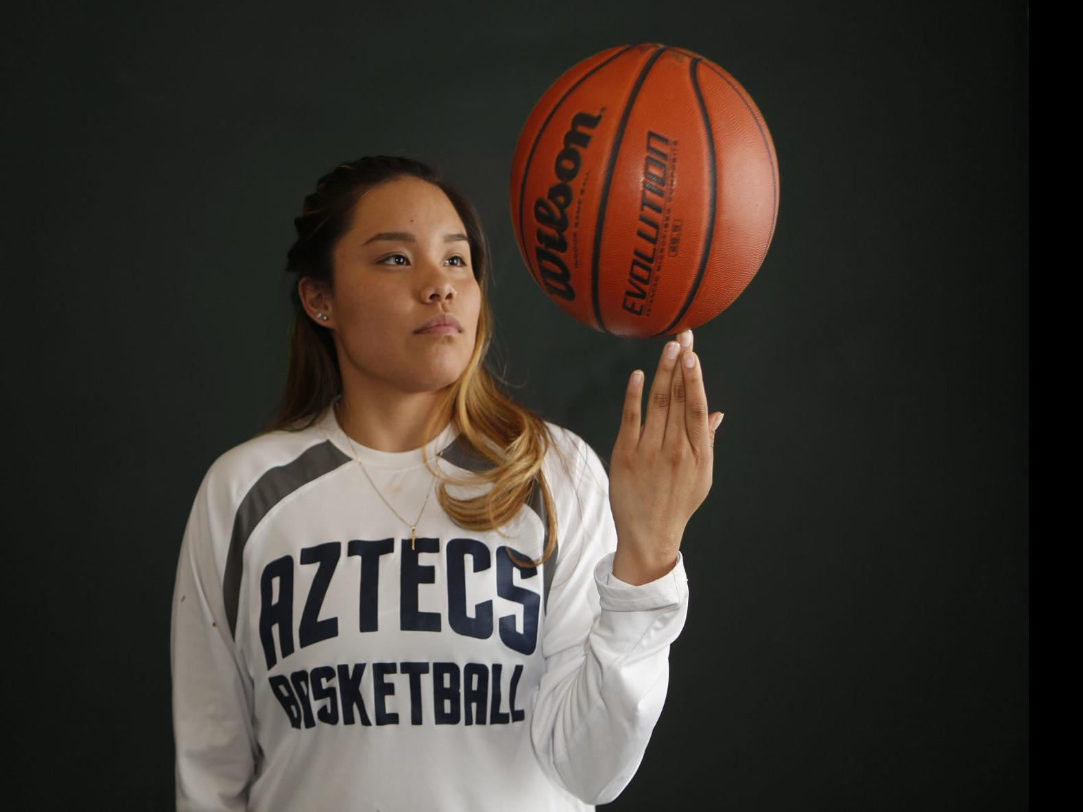 Former Panthers Hoops Star Nakai Reaching New Heights Local Azdailysun Com