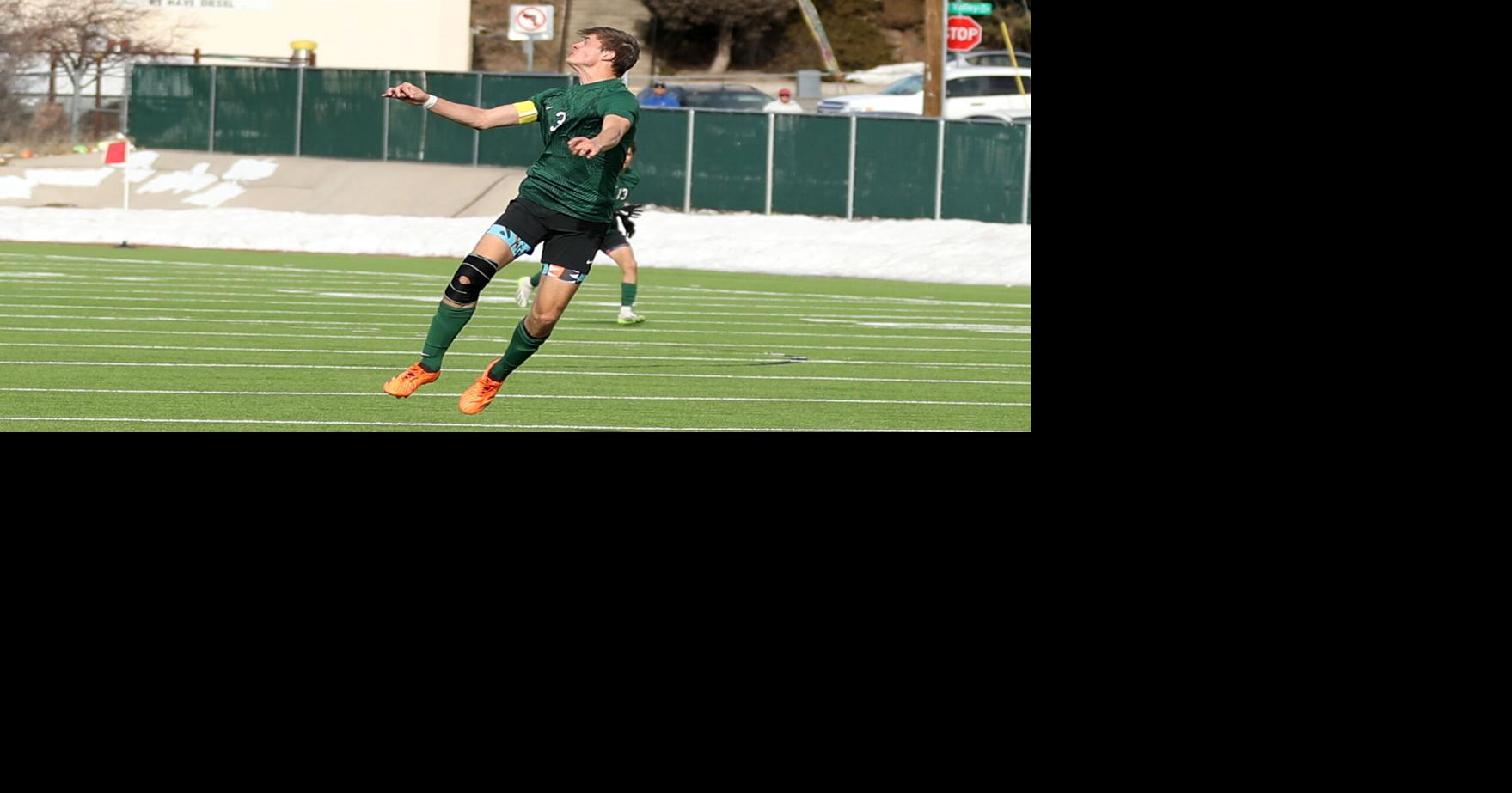 Flagstaff High School's Nielsen named Daily Sun's soccer athlete of the year