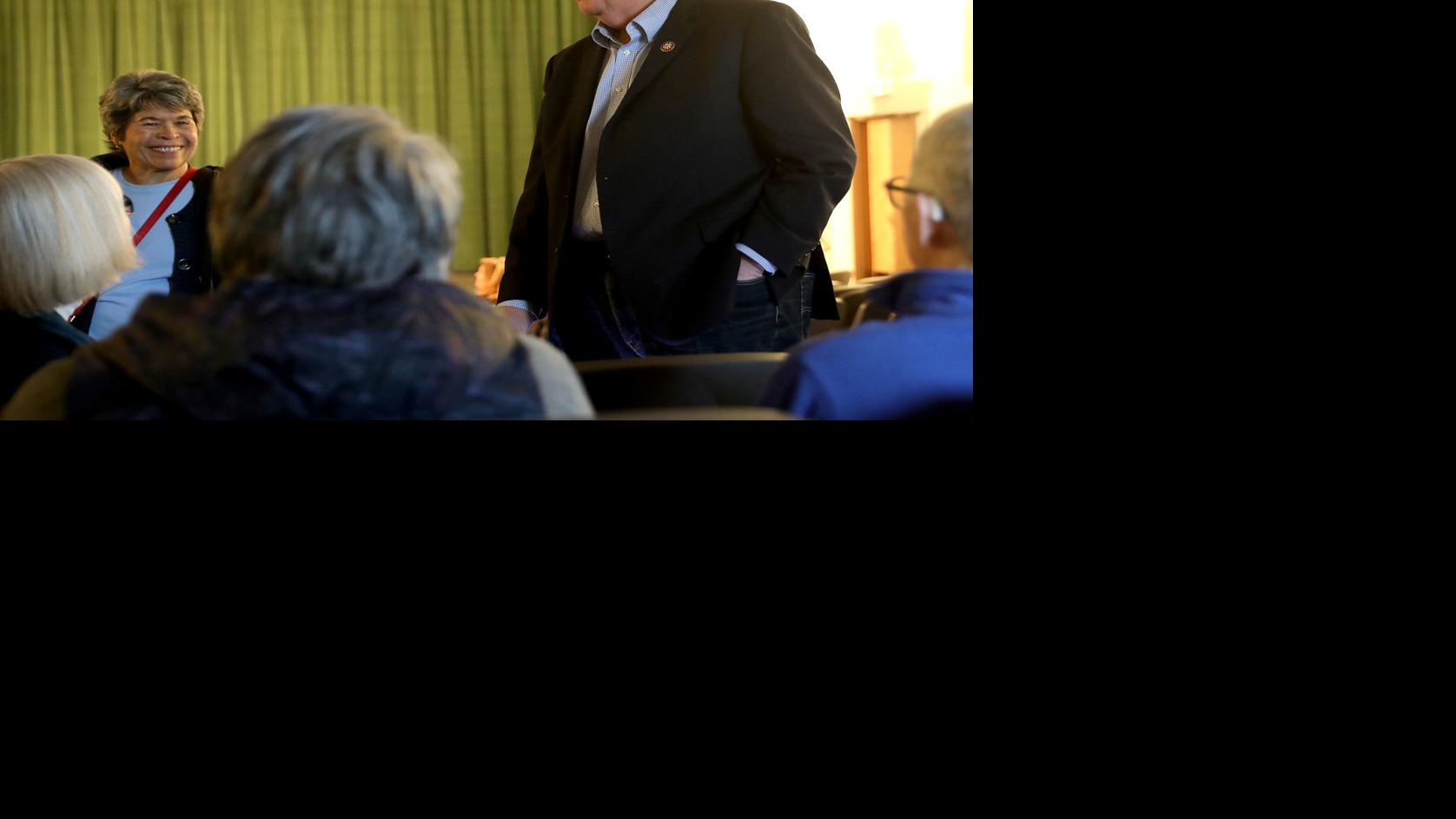 Shutdown, immigration dominate Rep. O'Halleran's town hall in Flagstaff