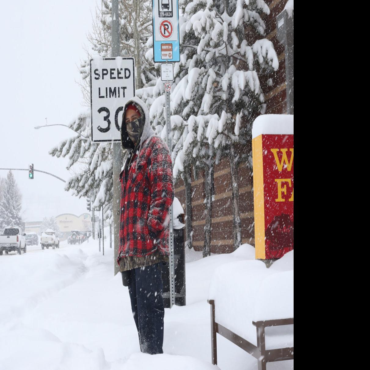 Flagstaff Snow Surpasses Records Forces Closures County And City Declare State Of Emergency Local Azdailysun Com For each ski resort you will find the essential information. flagstaff snow surpasses records