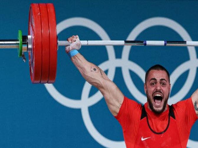 Olympics-Weightlifting-Bulgaria's Nasar takes men's 89kg gold with world  record lift | | azdailysun.com