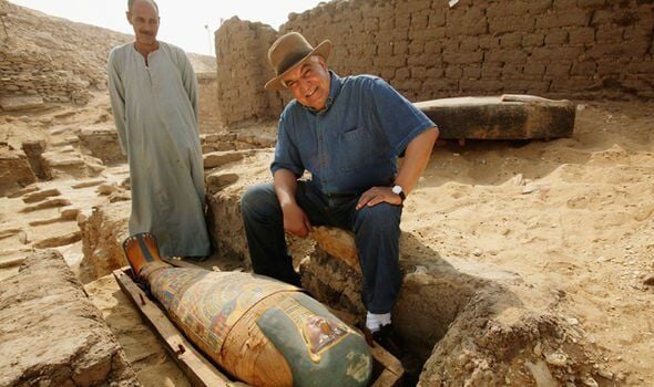 Exploring the Gilded World of Pharaohs, Mummies, Pyramids and 'the  Afterlife that Built Egypt': Famed Egyptologist Zahi Hawᴀss shares secrets  from the sand | | azdailysun.com