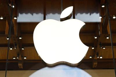 Apple logo at an Apple store in Paris