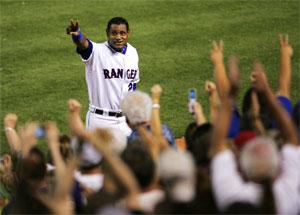 Sammy Sosa becomes fifth player in 600-homer club