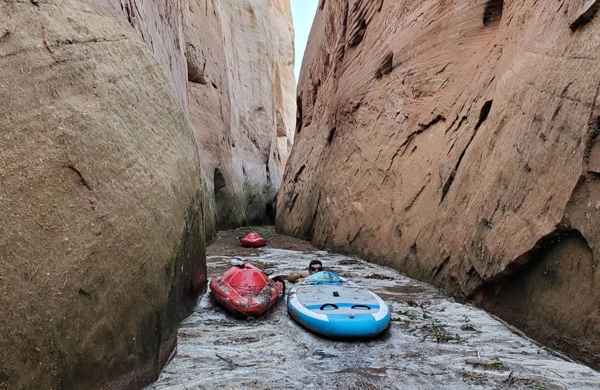 Woman dies in flash flood on Lake Powell