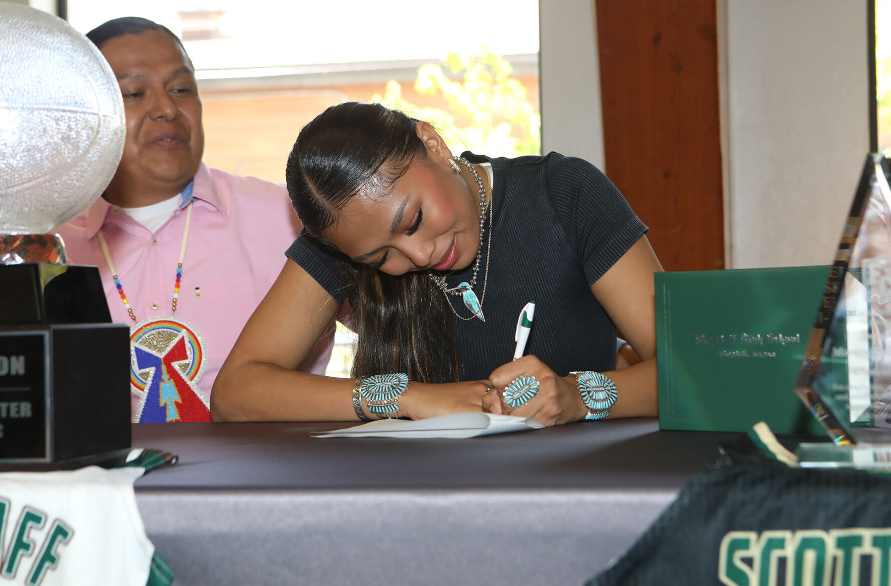 Honani Makes It Official: FHS Senior Signs With Scottsdale Community ...