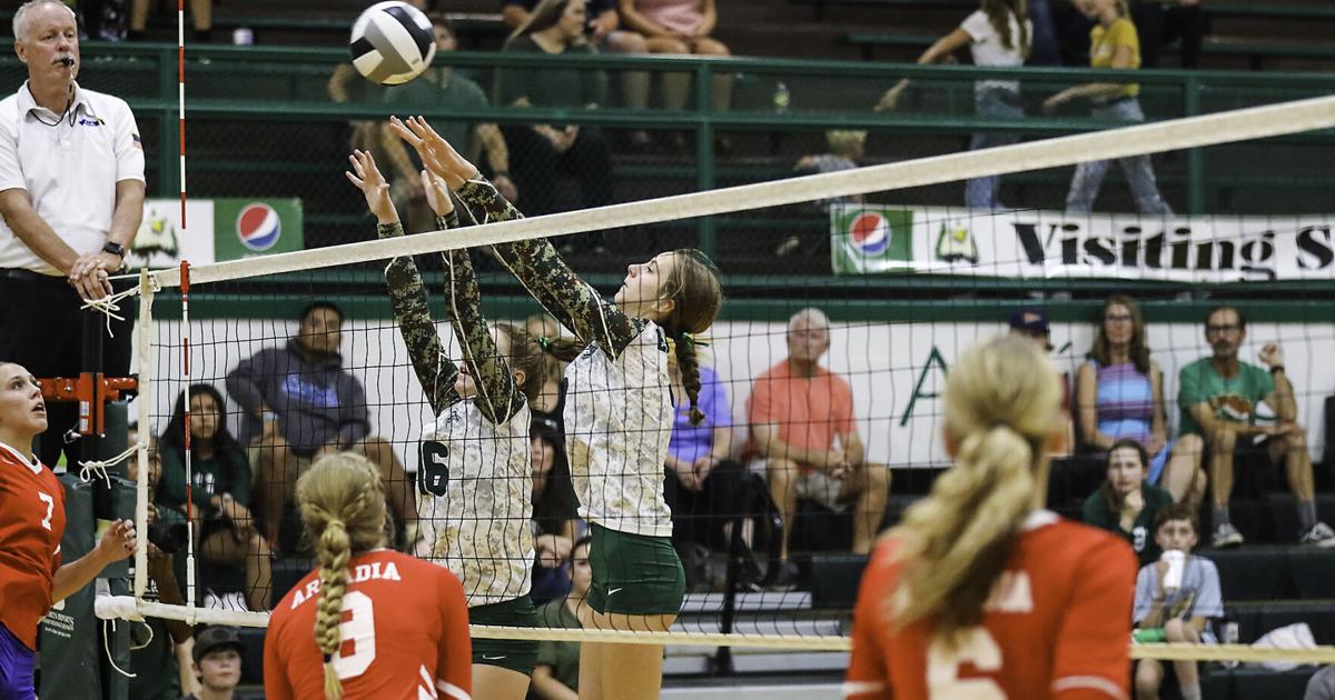 Gallery: FHS Volleyball vs Arcadia
