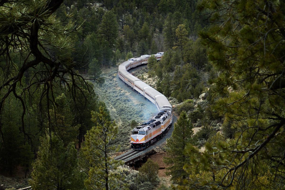 Grand Canyon train