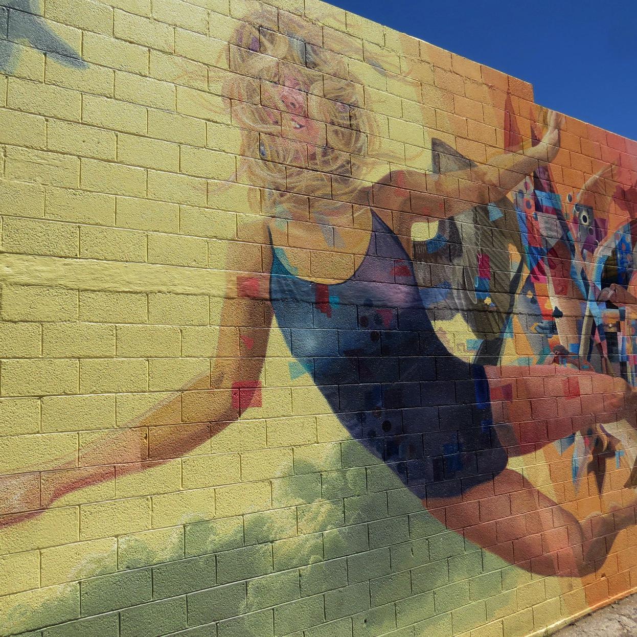 The Amazing Murals Of Downtown Flagstaff An Urban Hiking Guide Cover Story Azdailysun Com