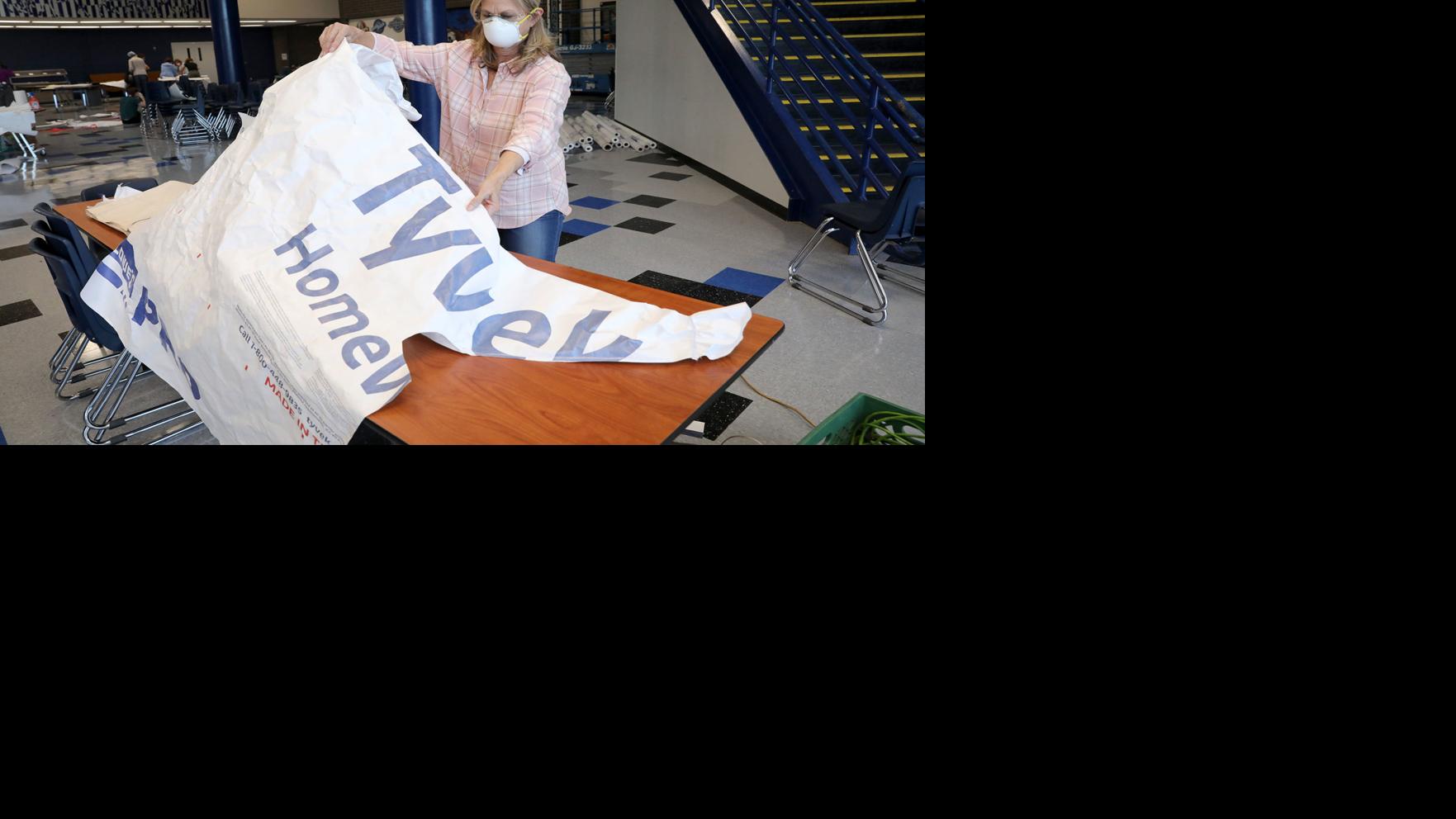 Gallery: Sewing together isolation gowns