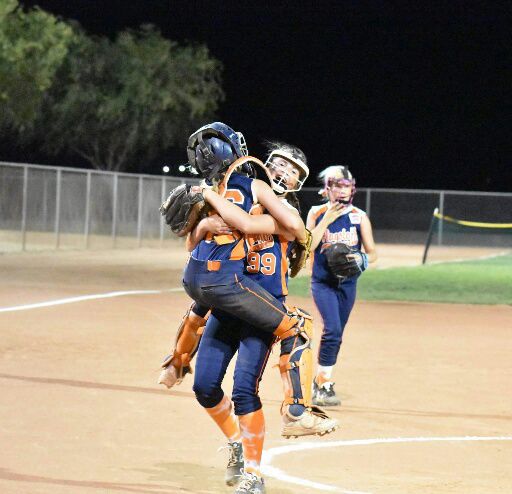 Flagstaff Girls Softball Little League opens state with wins | Local ...