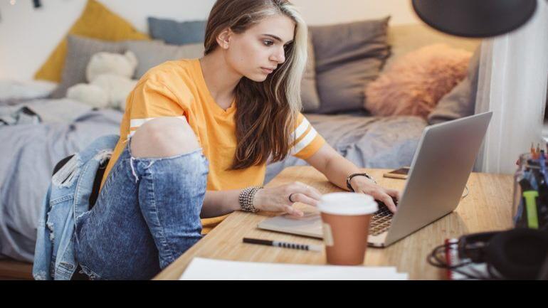 Do You Want It, or Are You Sad? How Feelings Affect Finances