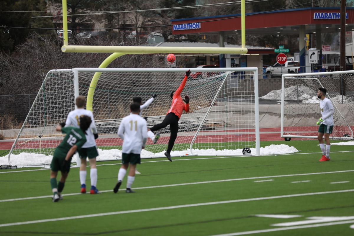 Flagstaff Boys Soccer Opens Season With 5 1 Win Over Mohave Local Azdailysun Com