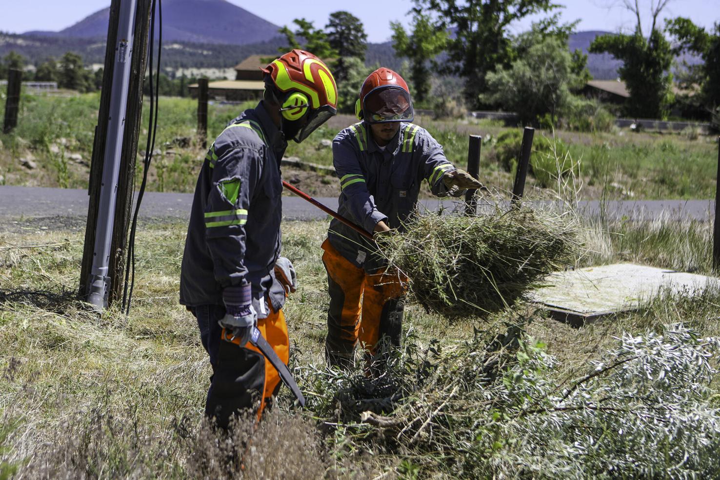 How APS plans to preserve utilities, support first responders during