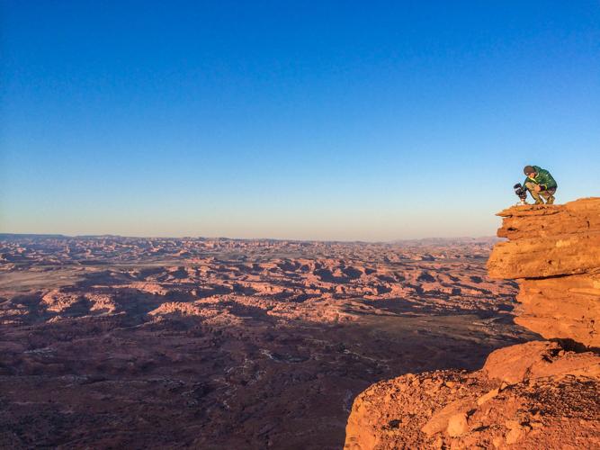 Chris Cresci setting up on the rim at Canyonlands National Park, Utah. Photo by Justin Clifton