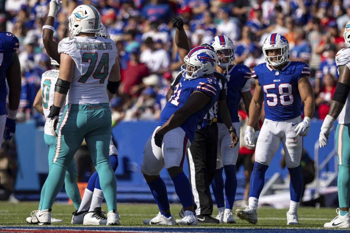 Bills' offense unstoppable in rout of Dolphins