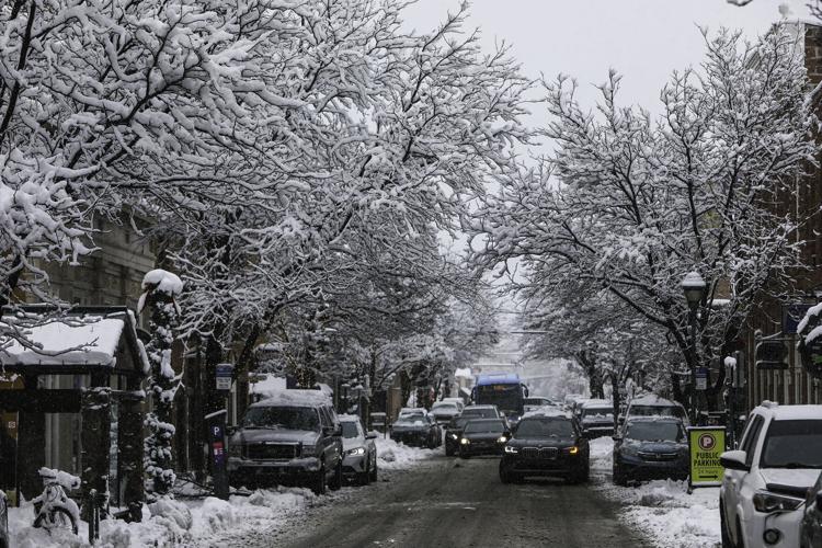 New Year's Eve weather forecast: Snowy, stormy across southern U.S.