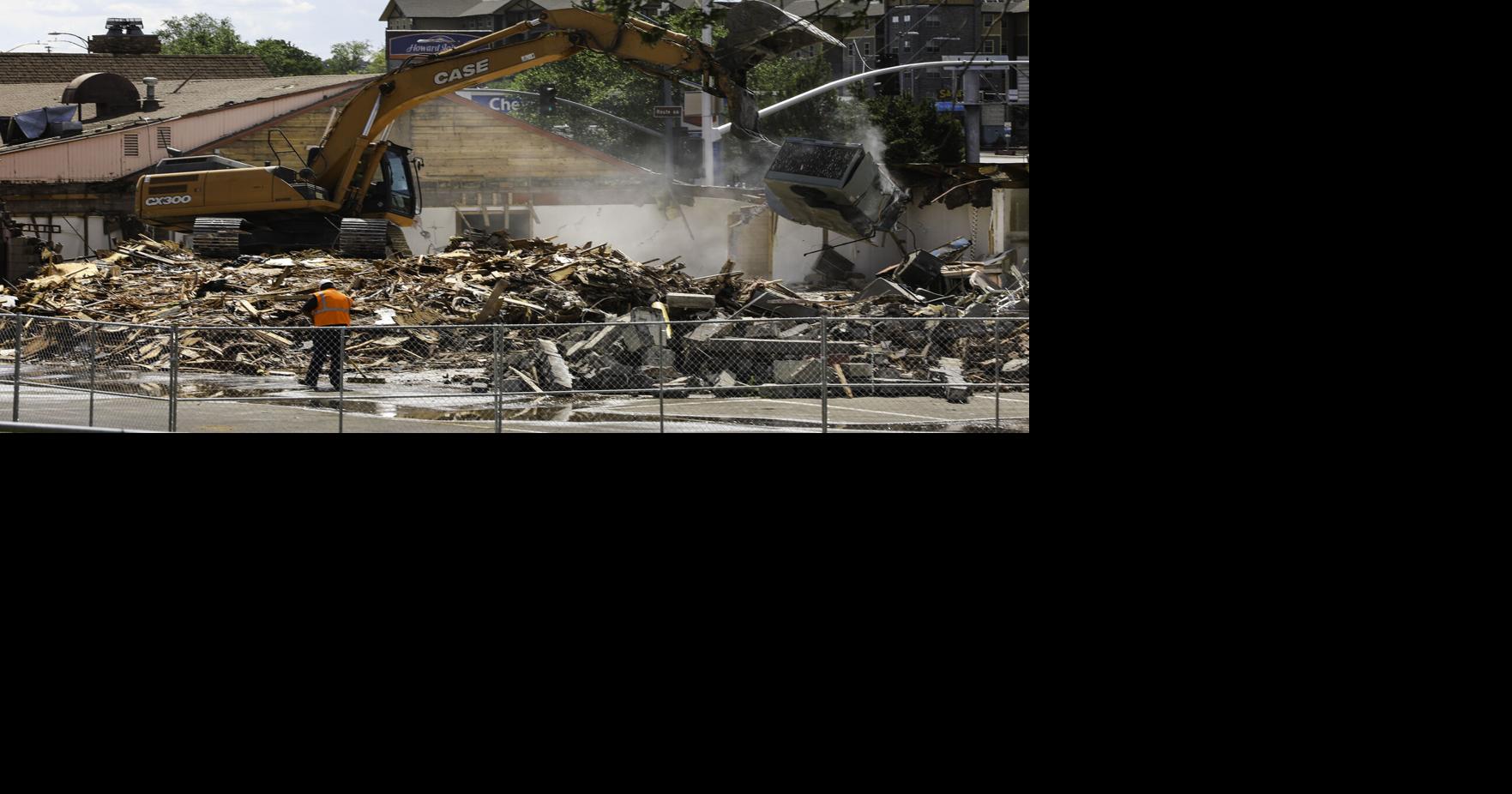 Mandarin Buffet Demolition Underway