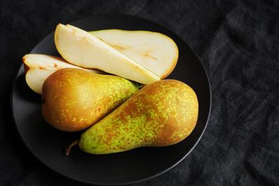 FOOD-PEAR-TART-MCT