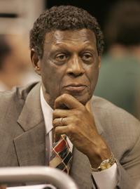 NBA legends like Dr. J agree: Elgin Baylor revolutionized game