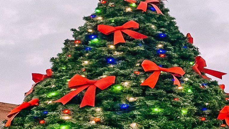 Bullhead City Christmas Tree Lighting Ceremony 2022 Hot Picks: Dec. 2, 2021-Jan. 5, 2022 | Hot Picks | Azdailysun.com