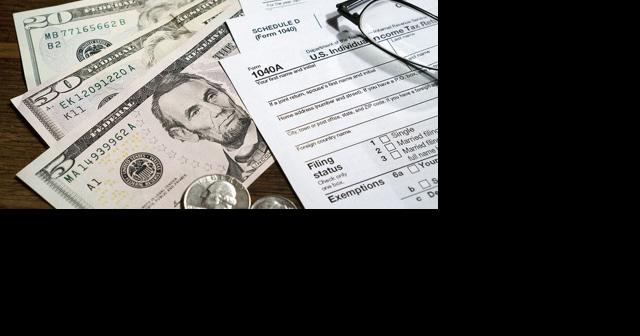 Gov. Hobbs takes credit for family tax rebate despite not wanting it in Arizona budget - Vimarsana News