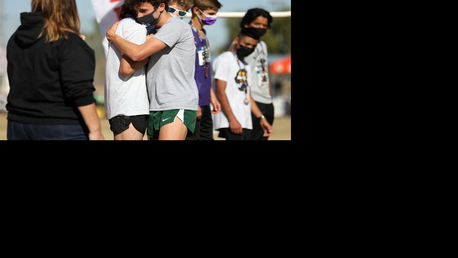 Flagstaff's Max Davis races to Daily Sun boys XC athlete of year honor