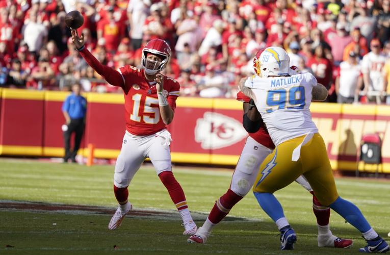 Chargers Chiefs Football