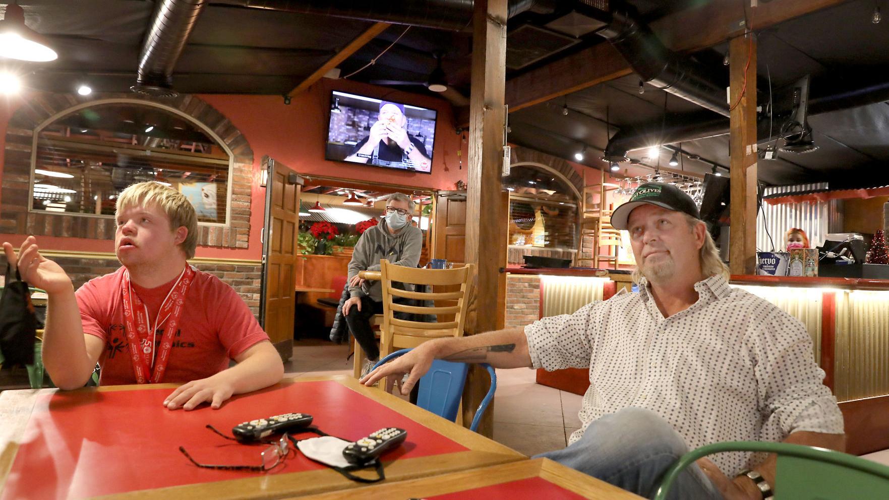 Flagstaff chef John Conley wins Guy's Grocery Games, launches fundraiser for Special Olympics | Local - Vimarsana News