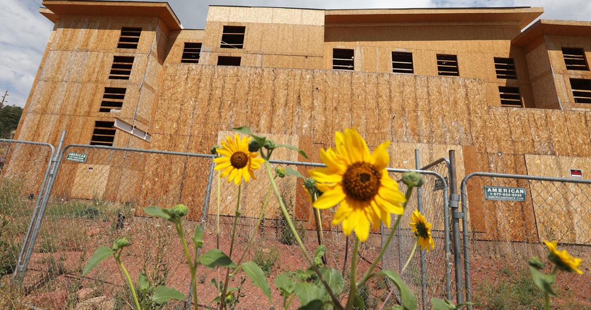 Fate of abandoned Flagstaff hotel uncertain as litigation drags on ...