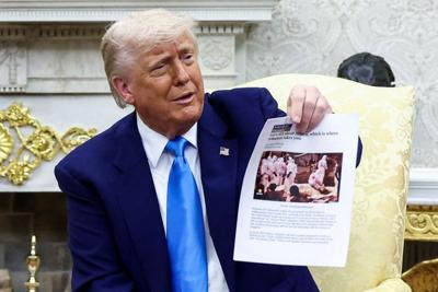 U.S. President Donald Trump meets South African President Cyril Ramaphosa at the White house