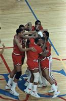 1986: Pervis Ellison seals Louisville's championship victory over Duke