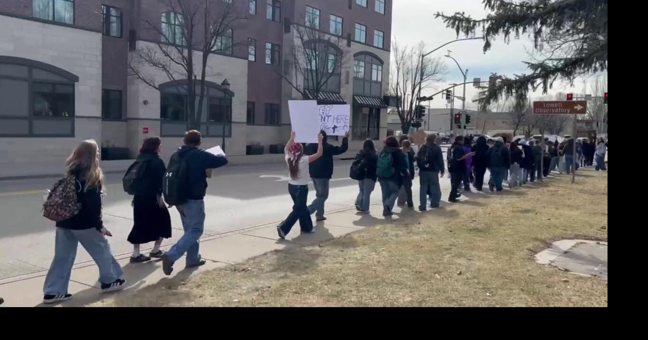 Flagstaff High students head to city hall as part of walkout