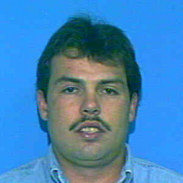 Escaped inmates from Kingmanarea prison left kidnapped truck drivers