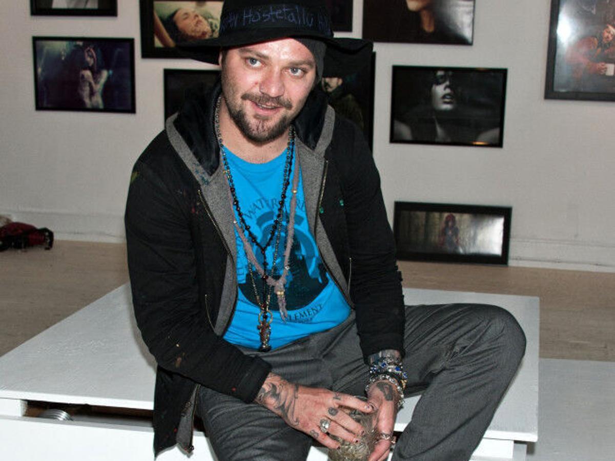 does bam margera smoke cigarettes Cigarette Magic Trick with Bam - Hey Jackasses, in