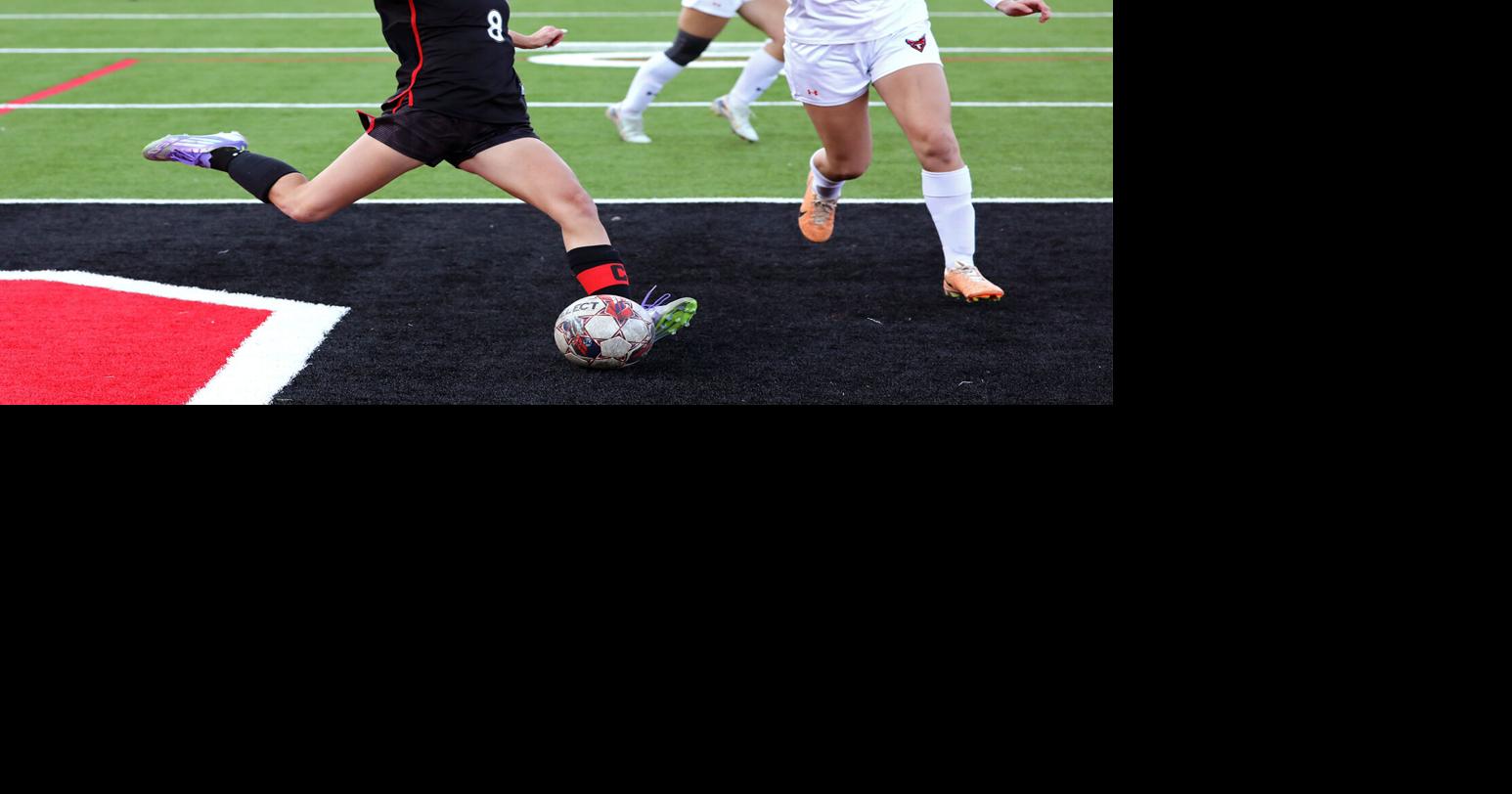 Coconino girls soccer dominates regular-season finale, qualifies for open bracket