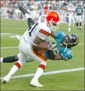 Browns' prayer answered as Morgan hauls in Hail Mary to beat Jags