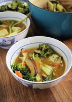 How to make a nourishing (and filling) soup dinner for two