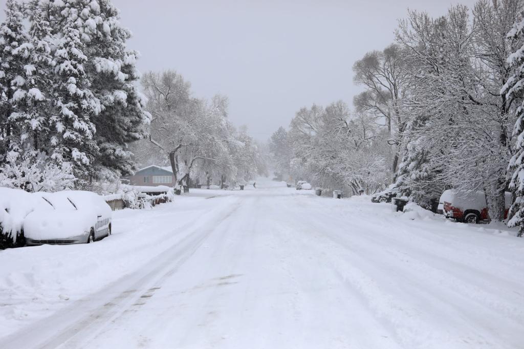 Storm Brings More Than A Foot Of Snow To Flagstaff Snarls Traffic
