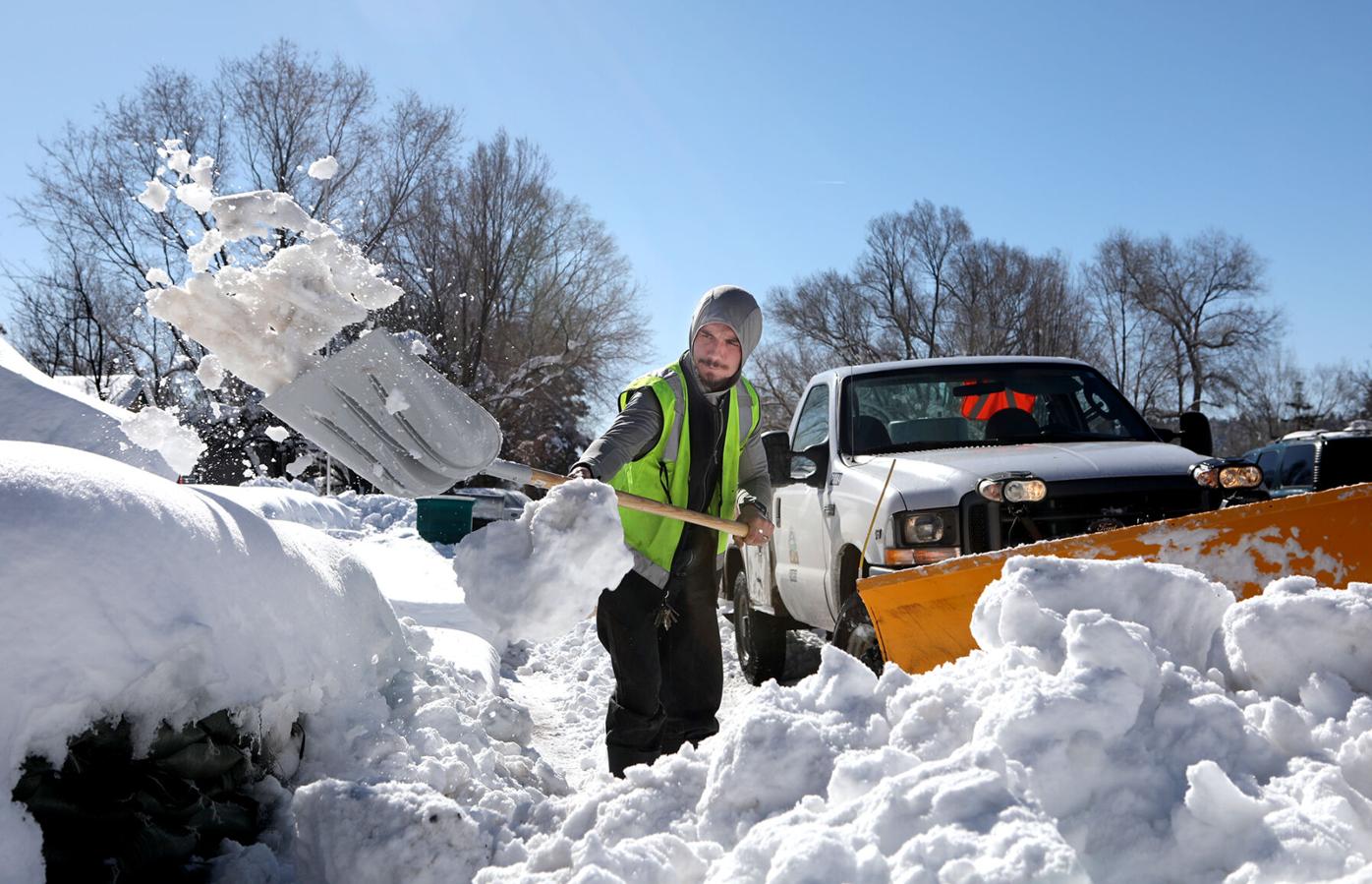 The 7 Best Snow Removal Services in Ottawa [2024]