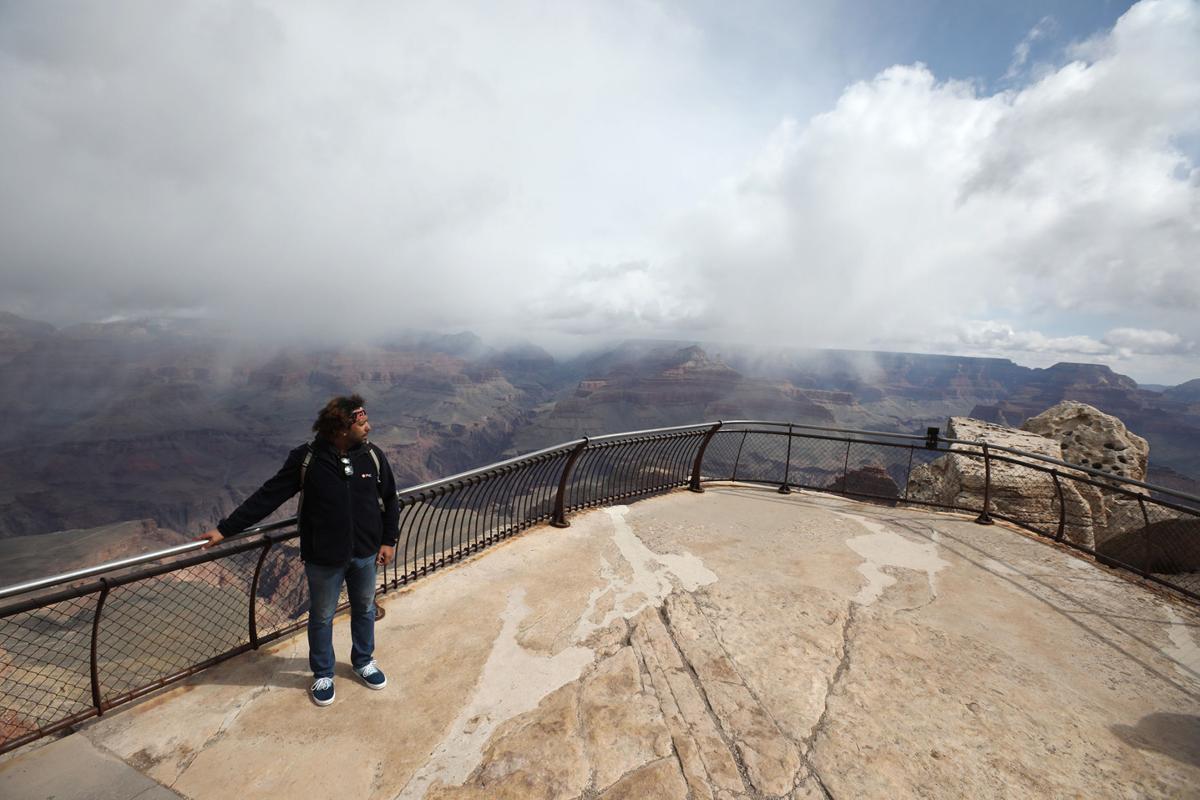 Grand Canyon National Park Visitation Trickles During Mounting Calls For Park Closure Local Azdailysun Com