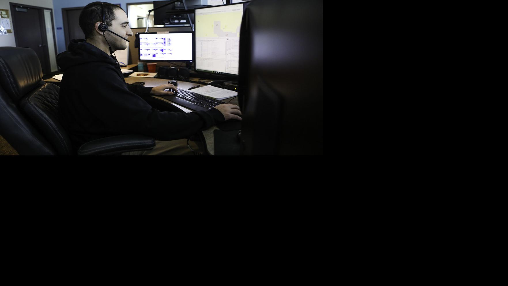 'A light at the end of the tunnel': Flagstaff's police dispatch unit recovering from major staffing shortages