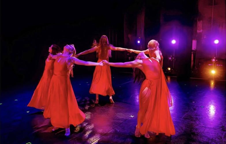 Canyon Movement dancers