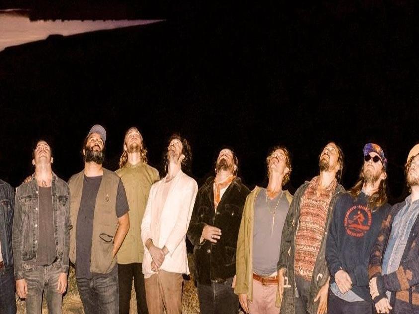 Walking On Hot Coals Barefoot Edward Sharpe And The Magnetic Zeros Finally Reach 7 000 Feet Music Azdailysun Com
